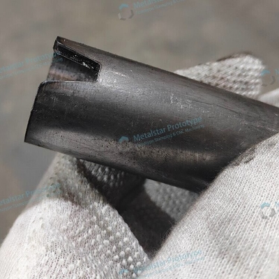 Prototipo di taglio laser a tubo 3D personalizzato per motociclette fuoristrada