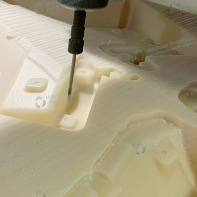 Prototipo di lavorazione in plastica ABS CNC su misura utilizzato per l'automobile
