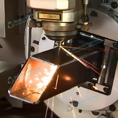 ASTM SS304 prototipazione quadrata e produzione a basso volume di parti di tubi per l'industria della decorazione